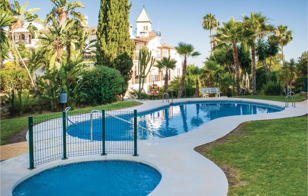 Stunning apartment in Mijas with 2 Bedrooms&Outdoor swimming pool Buitenkant foto